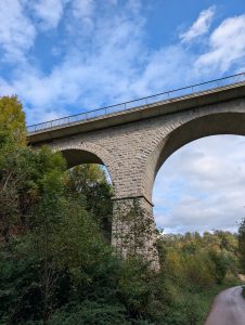 Der Schornsteinfeger bringt Glück – und der Wanderbruder kann’s einfach nicht lassen!